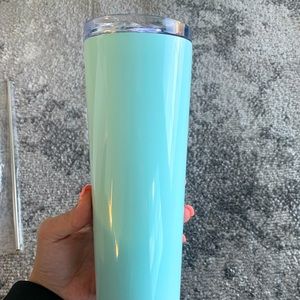 Insulated tumbler thermos for cold or hot drinks 20 oz blue Starbucks stanley